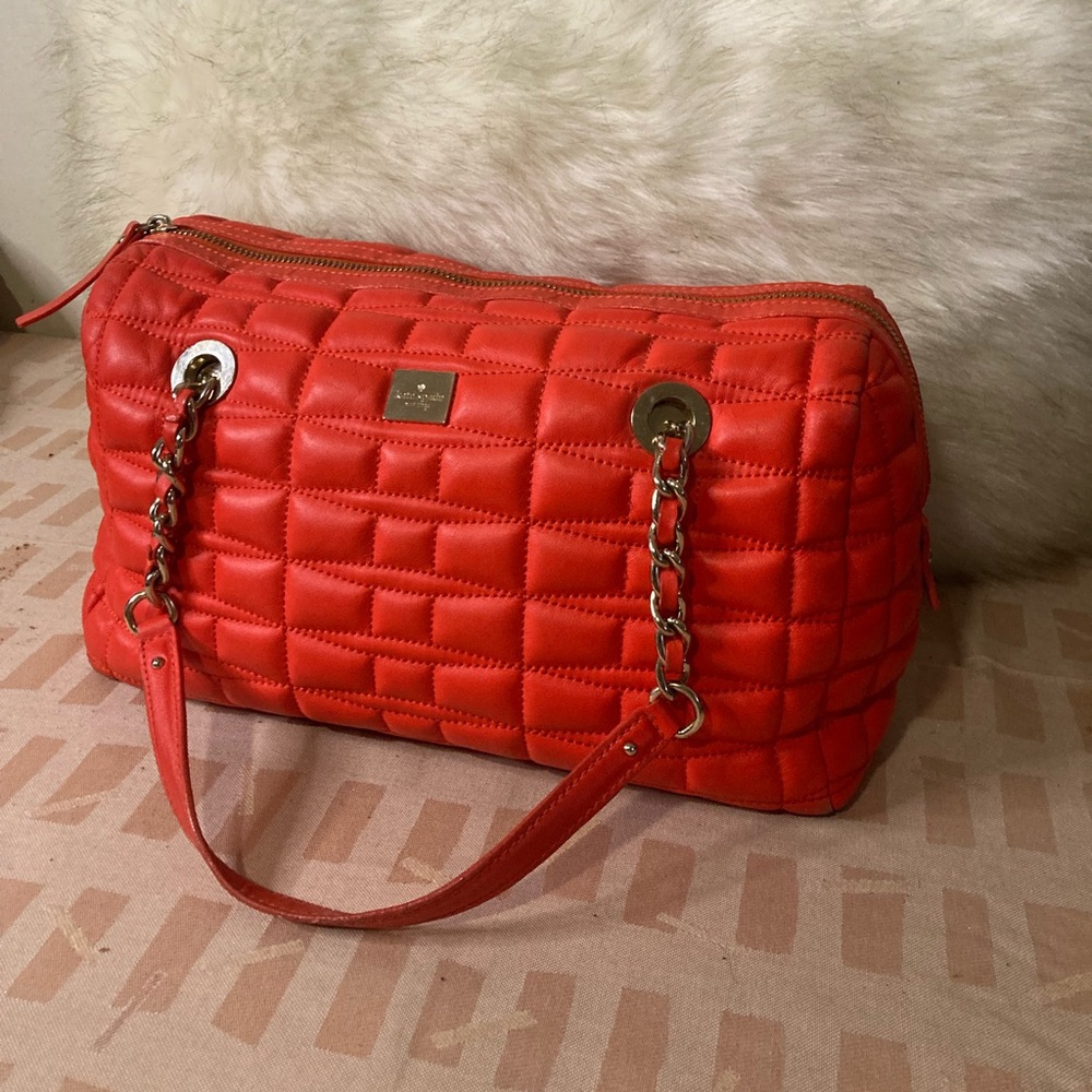Kate Spade Ruby Red Orange chain Detail Bubble Quilted Leather hand Bag - Picture 1 of 17